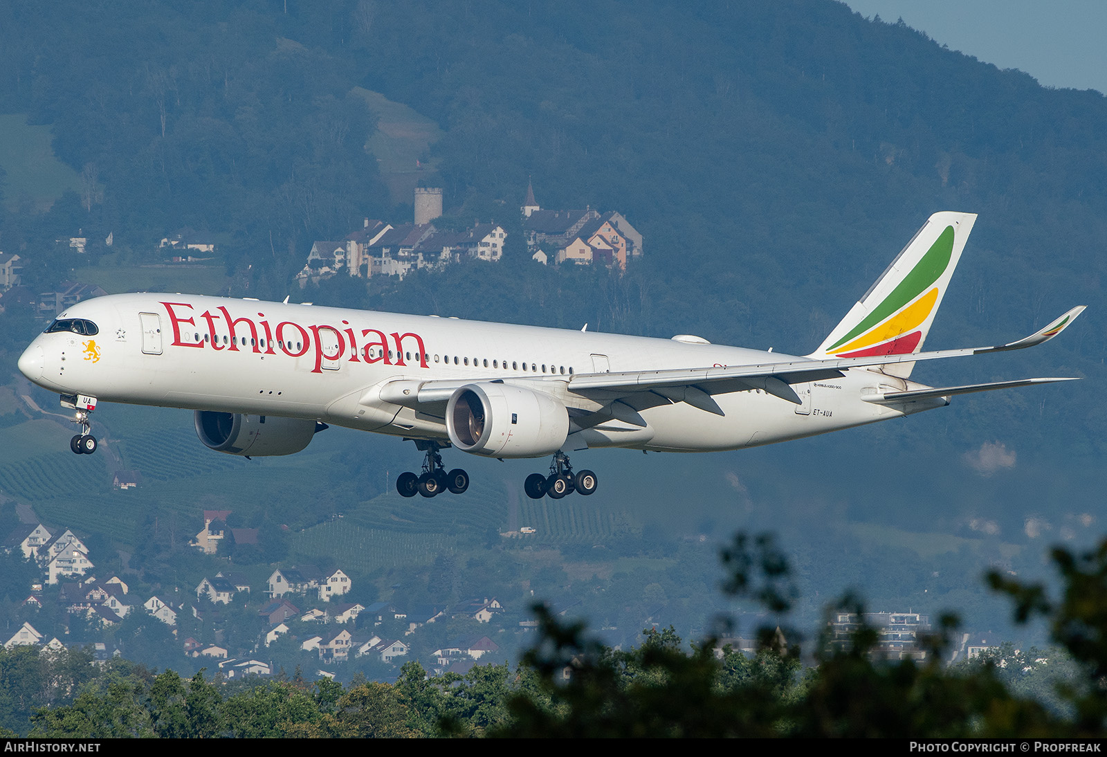 Aircraft Photo of ET-AUA | Airbus A350-941 | Ethiopian Airlines | AirHistory.net #712477