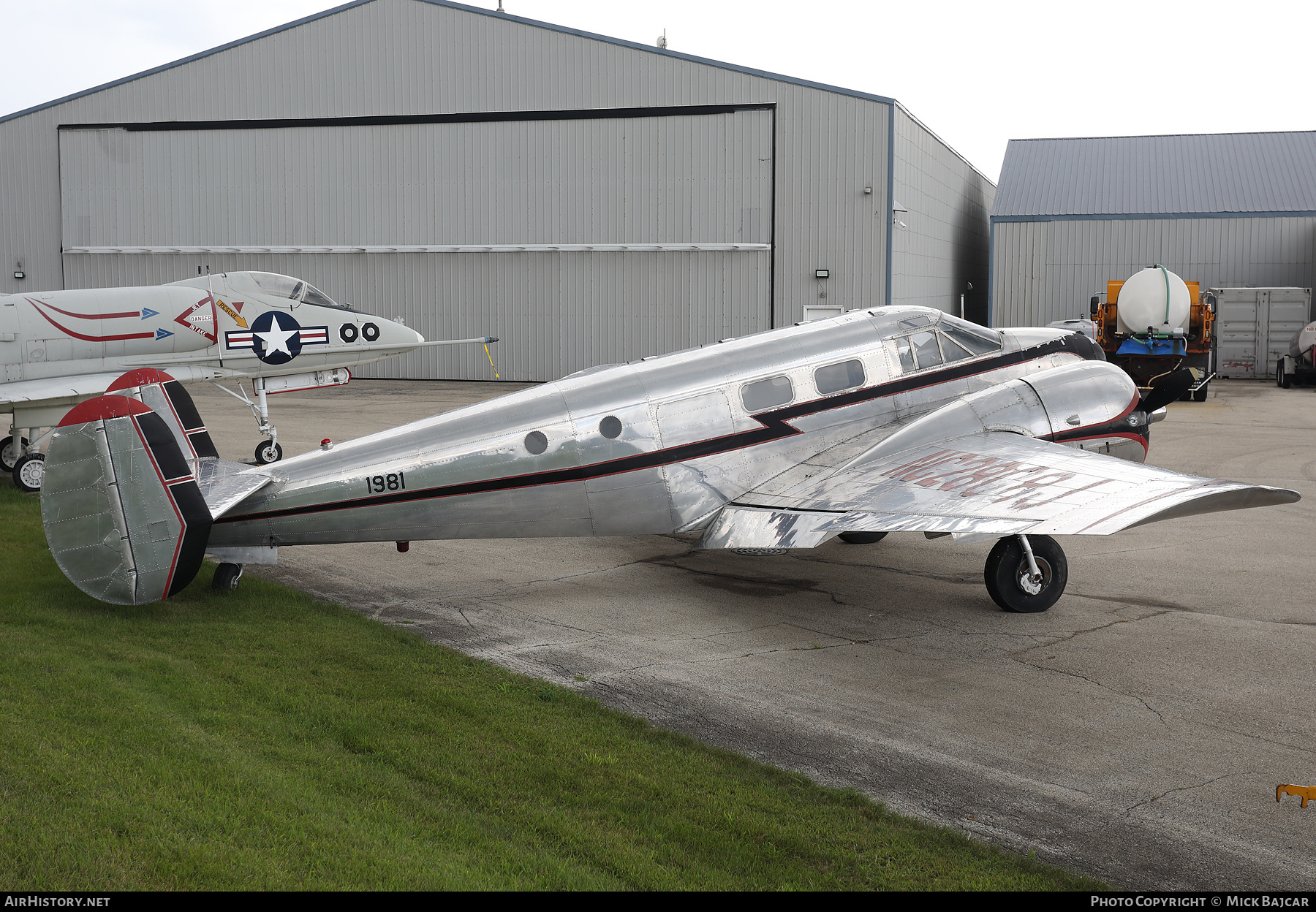 Aircraft Photo of N2808J / NC2808J | Beech UC-45J Expeditor | AirHistory.net #712485