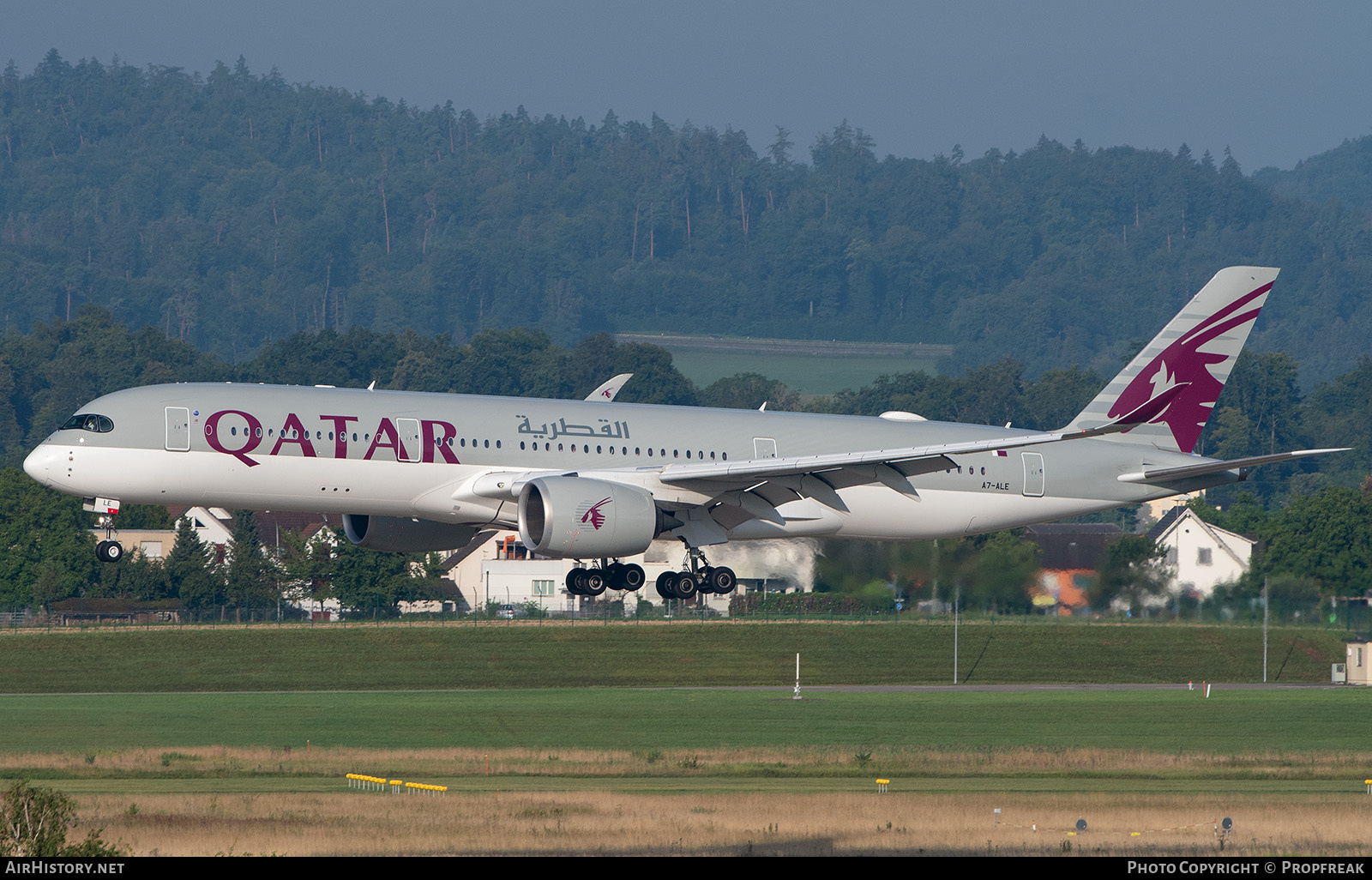 Aircraft Photo of A7-ALE | Airbus A350-941 | Qatar Airways | AirHistory.net #712517