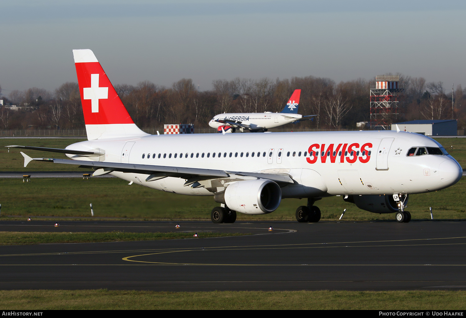 Aircraft Photo of HB-JLP | Airbus A320-214 | Swiss International Air Lines | AirHistory.net #712518