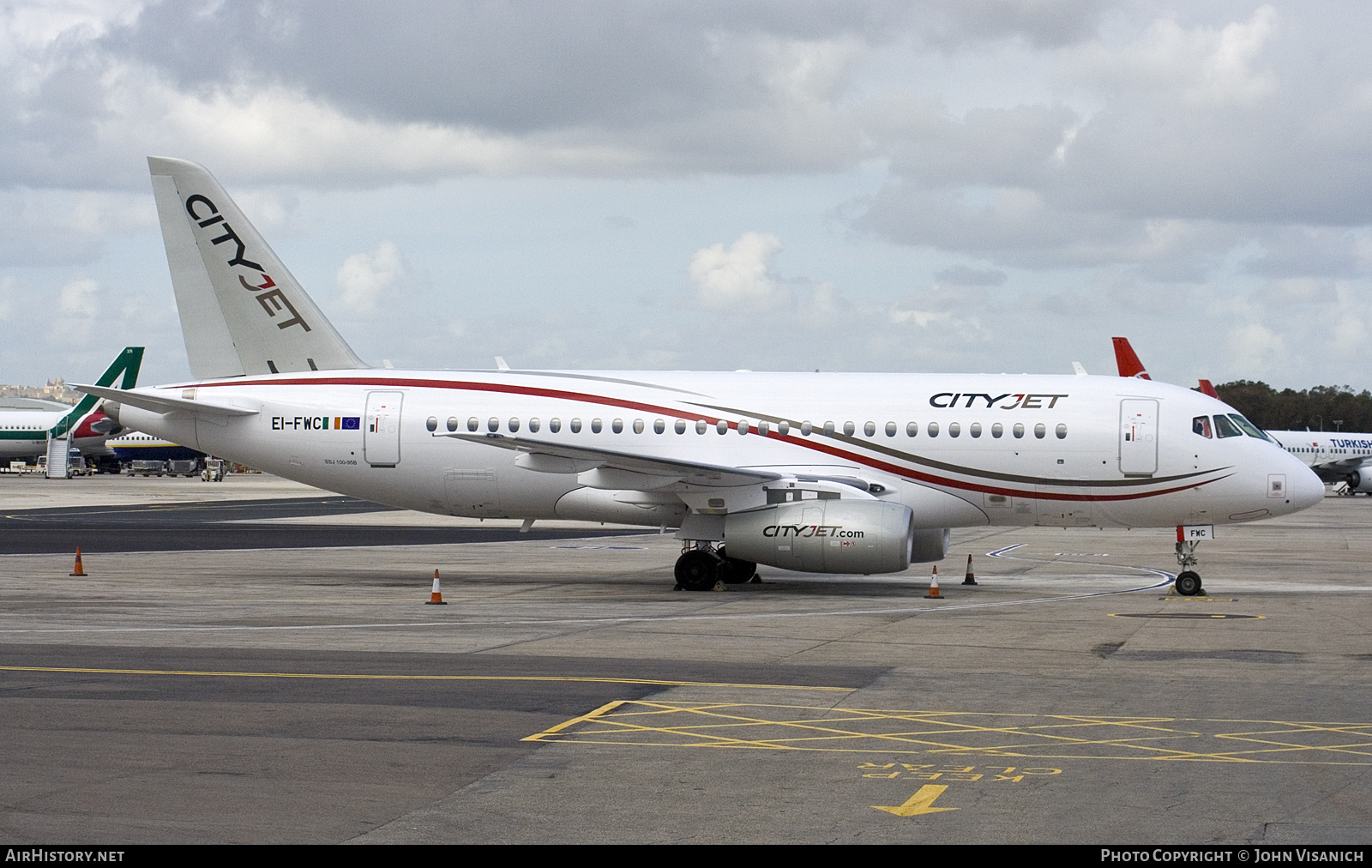 Aircraft Photo of EI-FWC | Sukhoi SSJ-100-95B Superjet 100 (RRJ-95B) | CityJet | AirHistory.net #712619