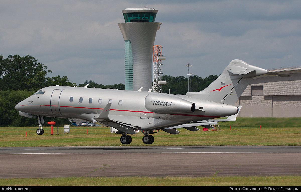 Aircraft Photo of N541XJ | Bombardier Challenger 300 (BD-100-1A10) | AirHistory.net #712720