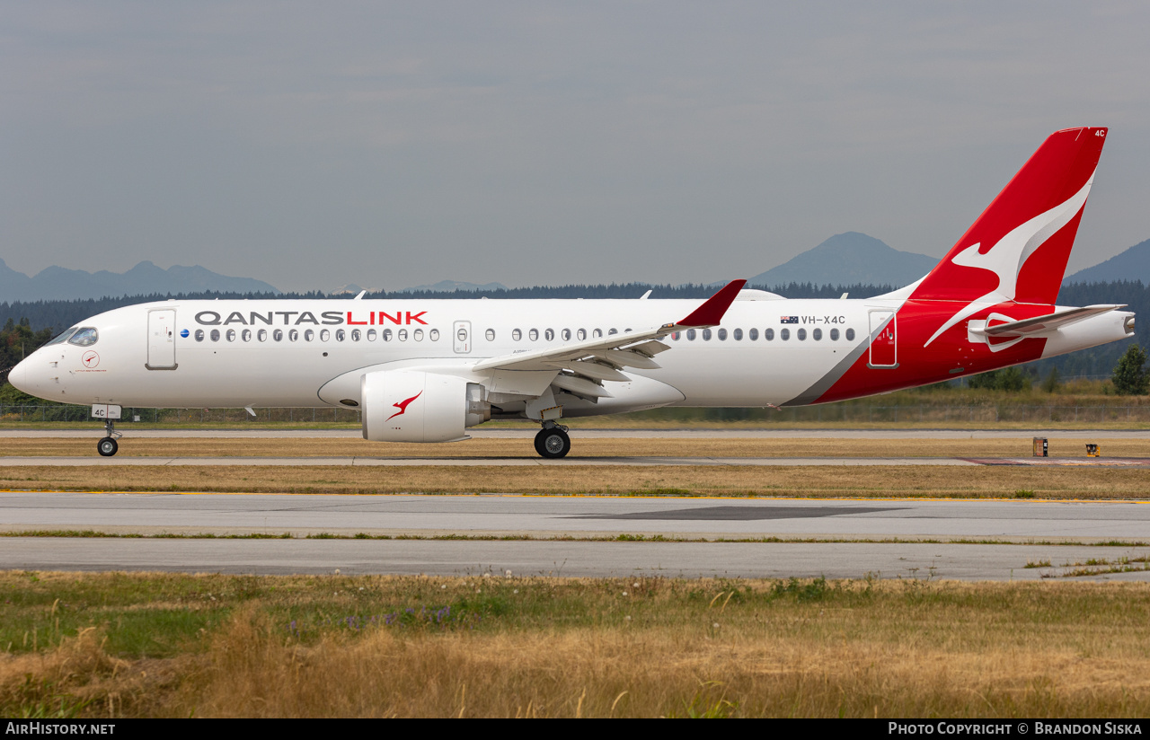 Aircraft Photo of VH-X4C | Airbus A220-300 (BD-500-1A11) | QantasLink | AirHistory.net #712797