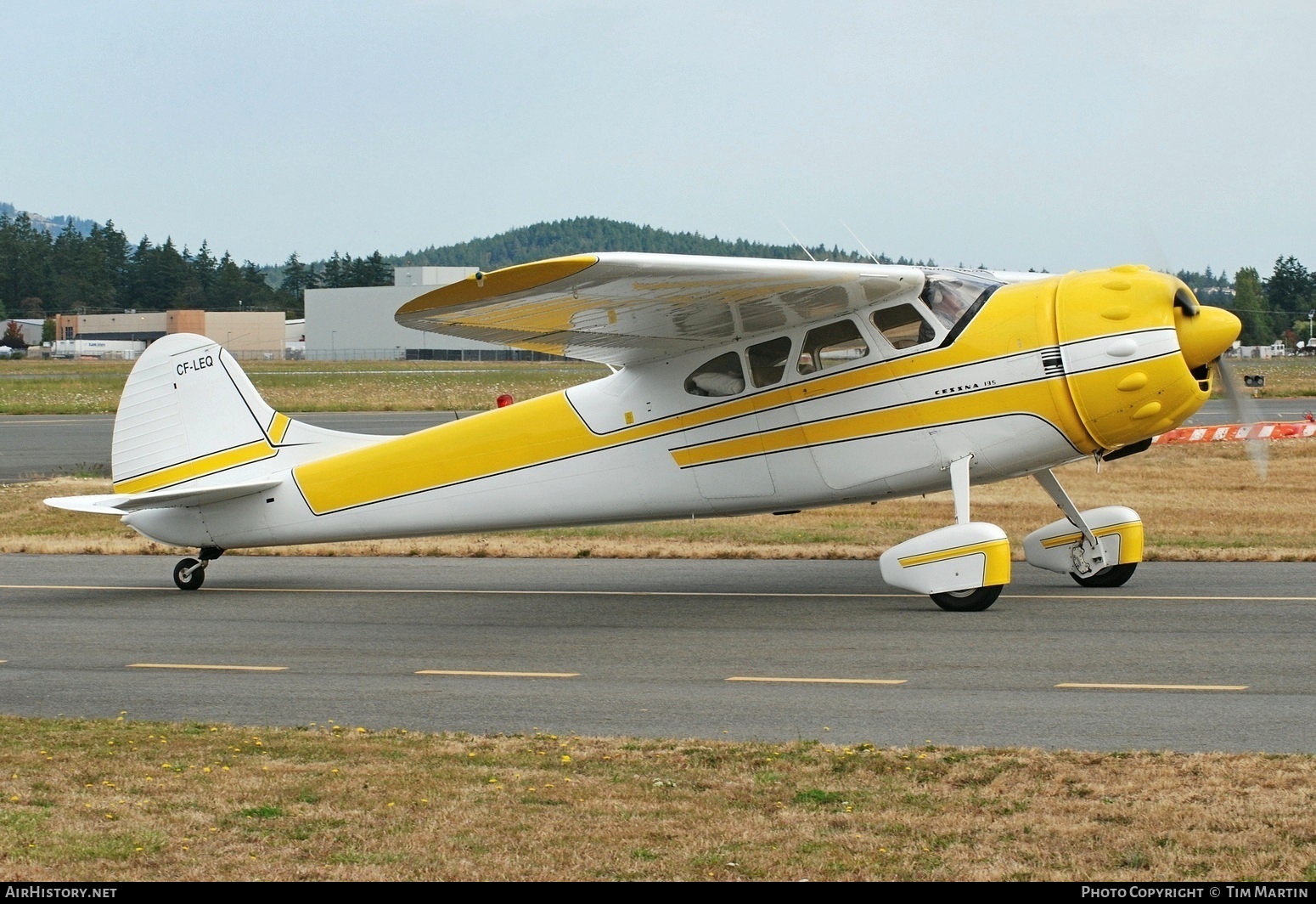 Aircraft Photo of CF-LEQ | Cessna 195B | AirHistory.net #712815