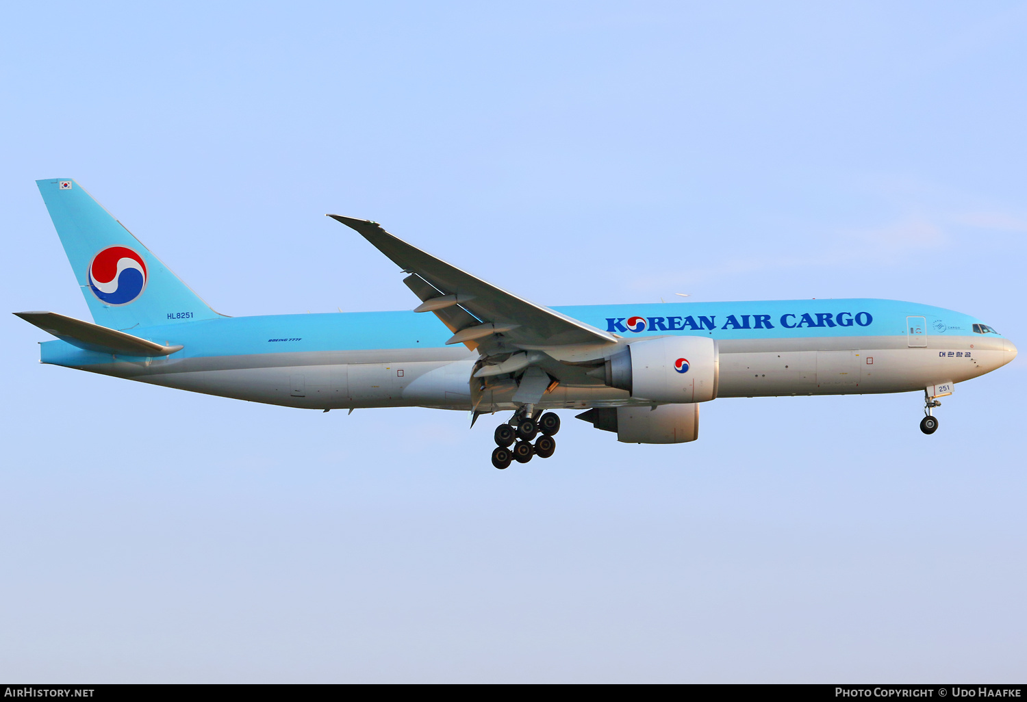 Aircraft Photo of HL8251 | Boeing 777-FB5 | Korean Air Cargo | AirHistory.net #712858
