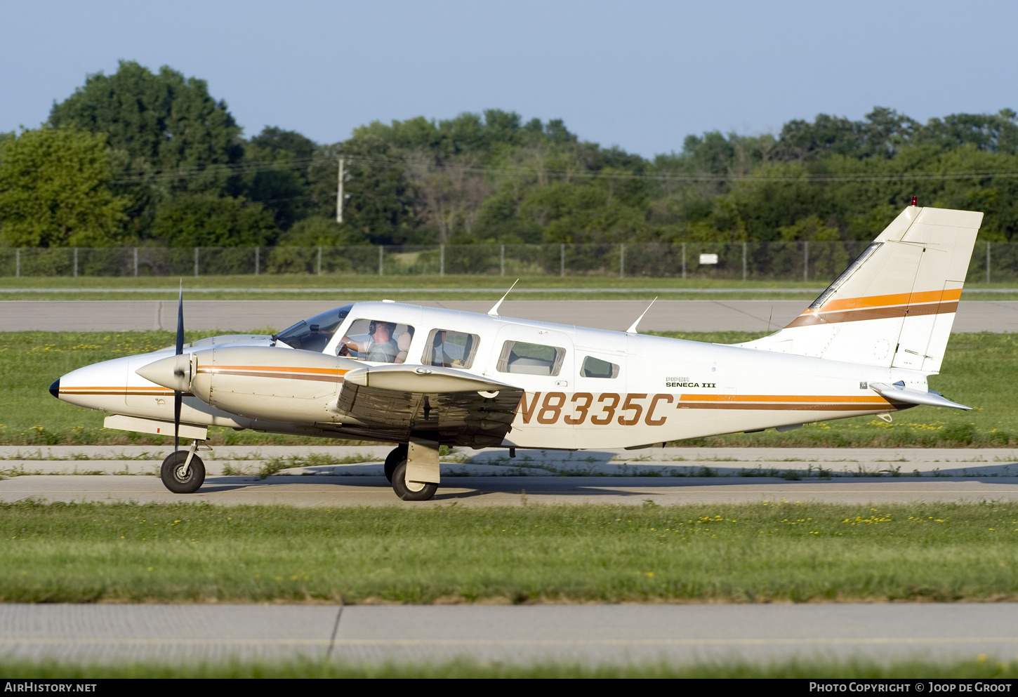Aircraft Photo of N8335C | Piper PA-34-200T Seneca II | AirHistory.net #712878