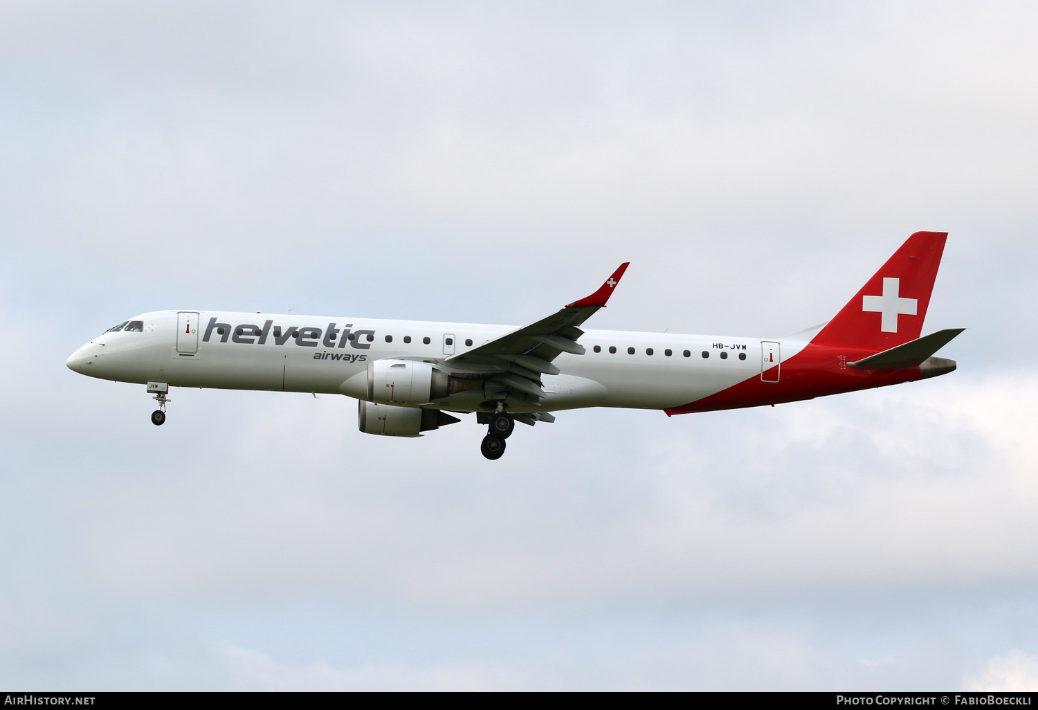 Aircraft Photo of HB-JVW | Embraer 195LR (ERJ-190-200LR) | Helvetic Airways | AirHistory.net #712899