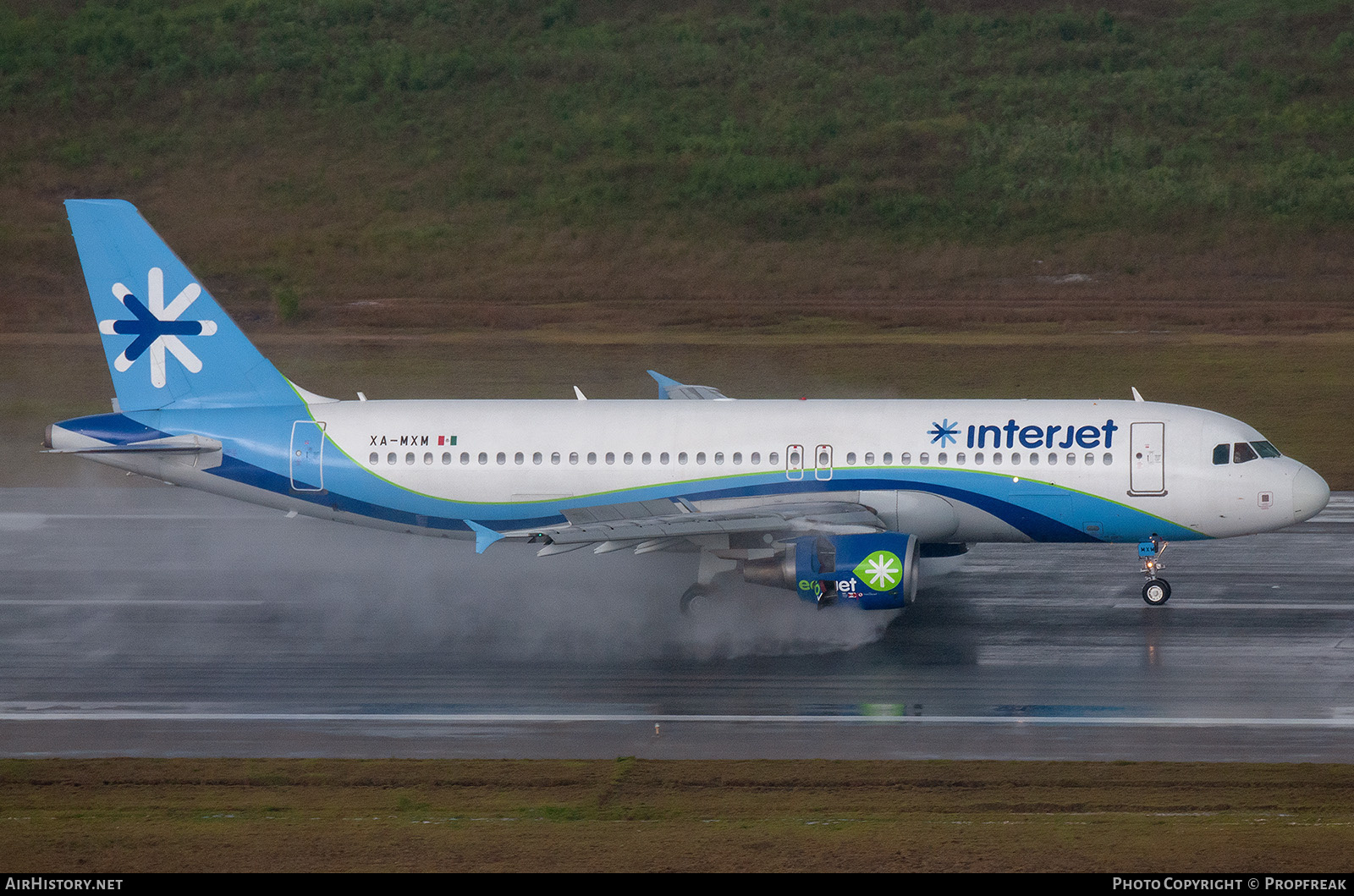 Aircraft Photo of XA-MXM | Airbus A320-214 | Interjet | AirHistory.net #712910