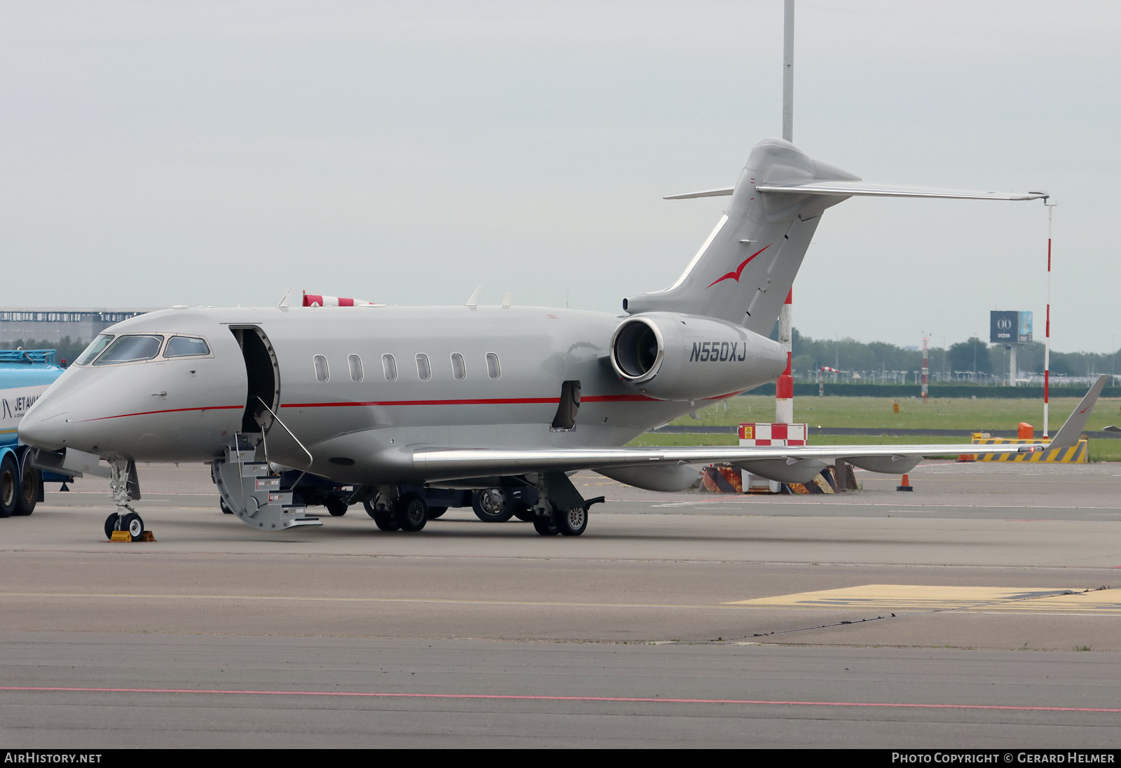 Aircraft Photo of N550XJ | Bombardier Challenger 300 (BD-100-1A10) | VistaJet | AirHistory.net #712944