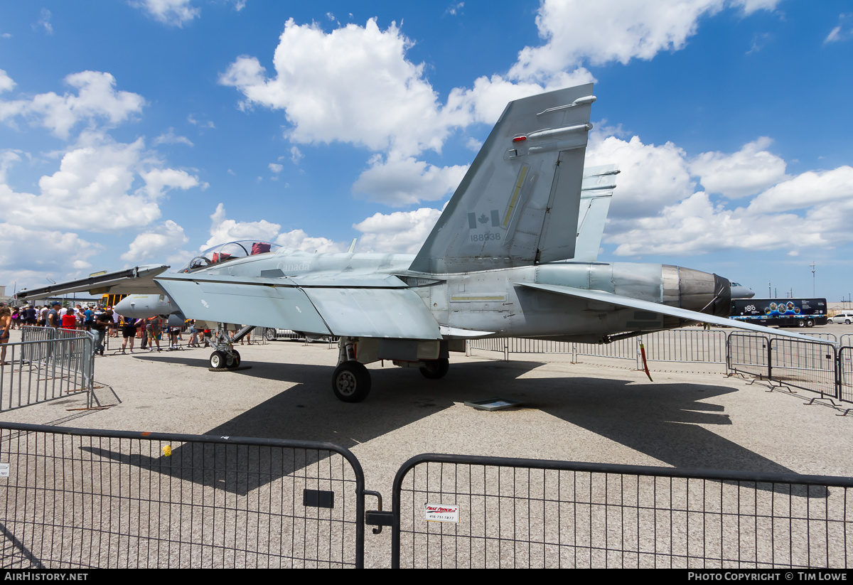 Aircraft Photo of 188938 | McDonnell Douglas CF-188B Hornet | Canada - Air Force | AirHistory.net #713002