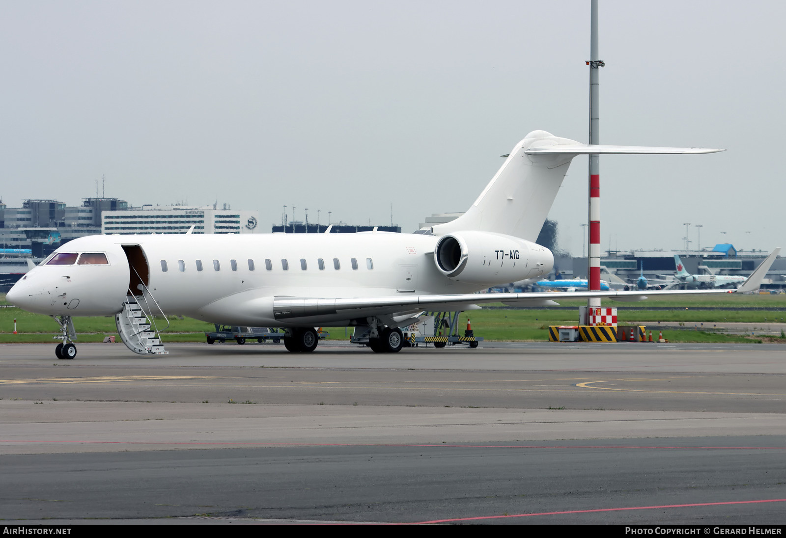 Aircraft Photo of T7-AIG | Bombardier Global 6000 (BD-700-1A10) | AirHistory.net #713036