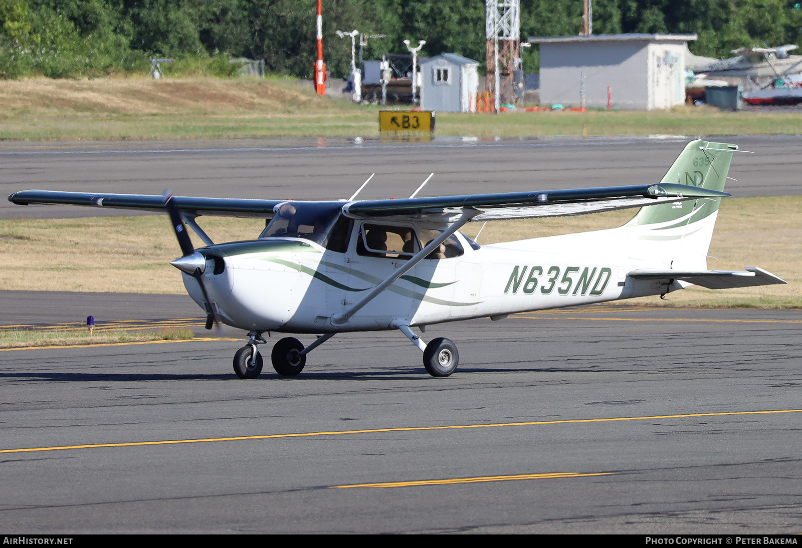 Aircraft Photo of N635ND | Cessna 172S Skyhawk | UND Aerospace - University of North Dakota | AirHistory.net #713045