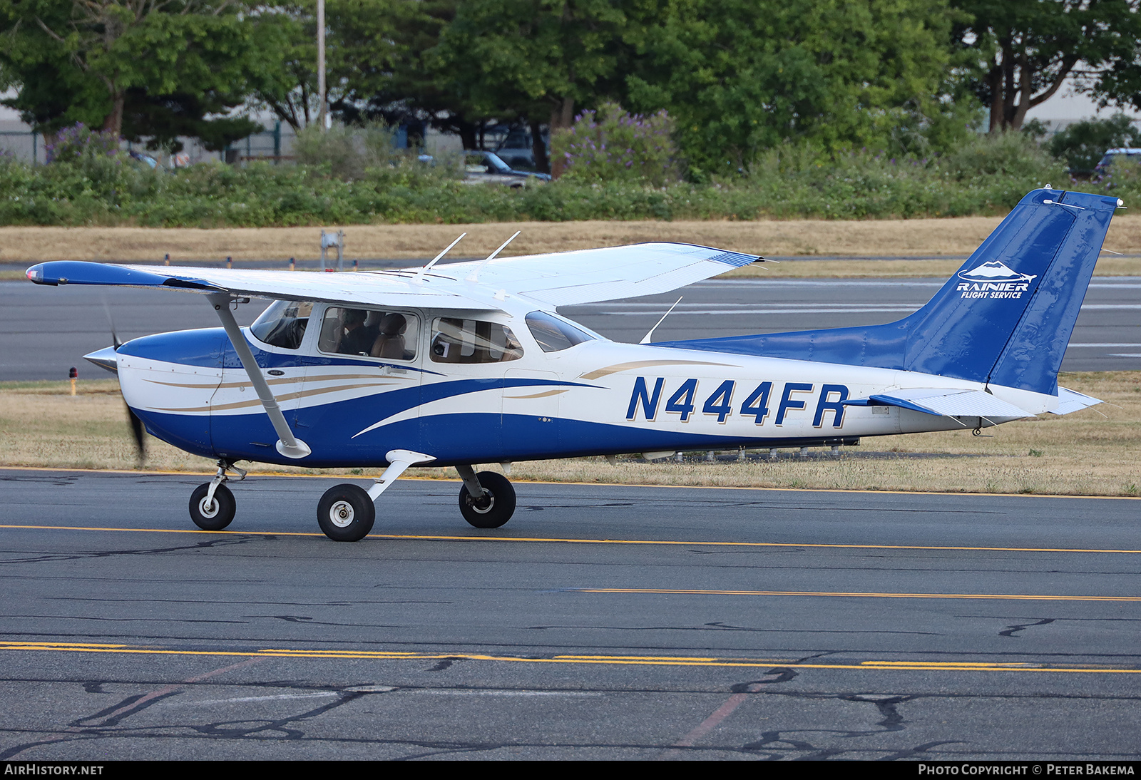 Aircraft Photo of N444FR | Cessna 172S Skyhawk | Rainier Flight Service | AirHistory.net #713048