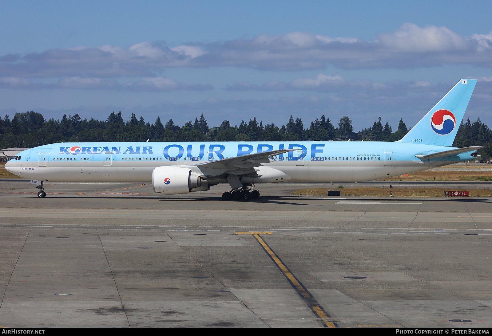Aircraft Photo of HL7203 | Boeing 777-3B5/ER | Korean Air | AirHistory.net #713069