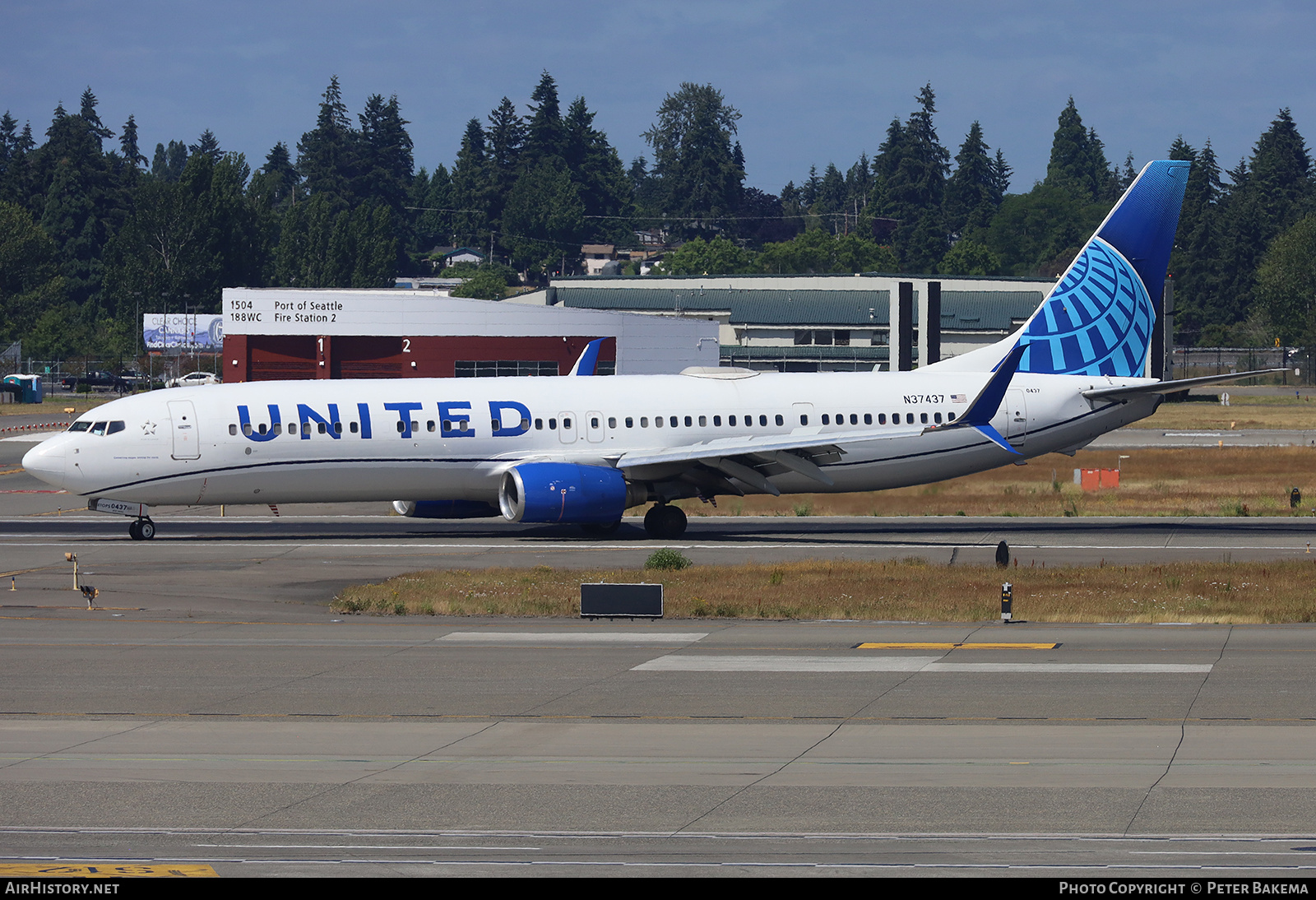 Aircraft Photo of N37437 | Boeing 737-924/ER | United Airlines | AirHistory.net #713071