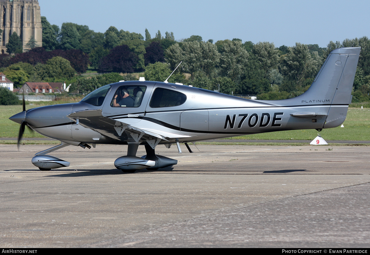 Aircraft Photo of N70DE | Cirrus SR-22 G6-GTS Platinum | AirHistory.net #713100
