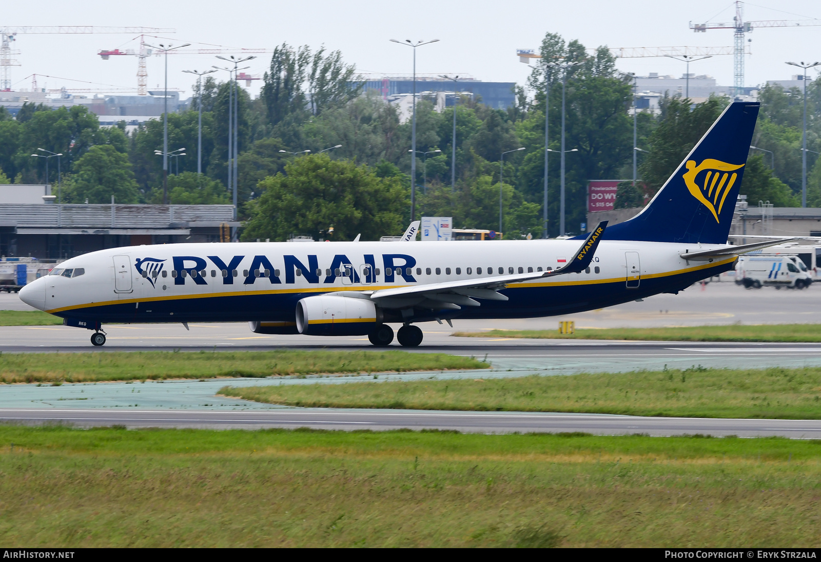 Aircraft Photo of SP-RKQ | Boeing 737-800 | Ryanair | AirHistory.net #713184