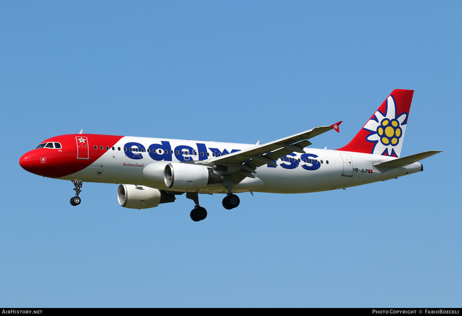 Aircraft Photo of HB-JLP | Airbus A320-214 | Edelweiss Air | AirHistory.net #713203