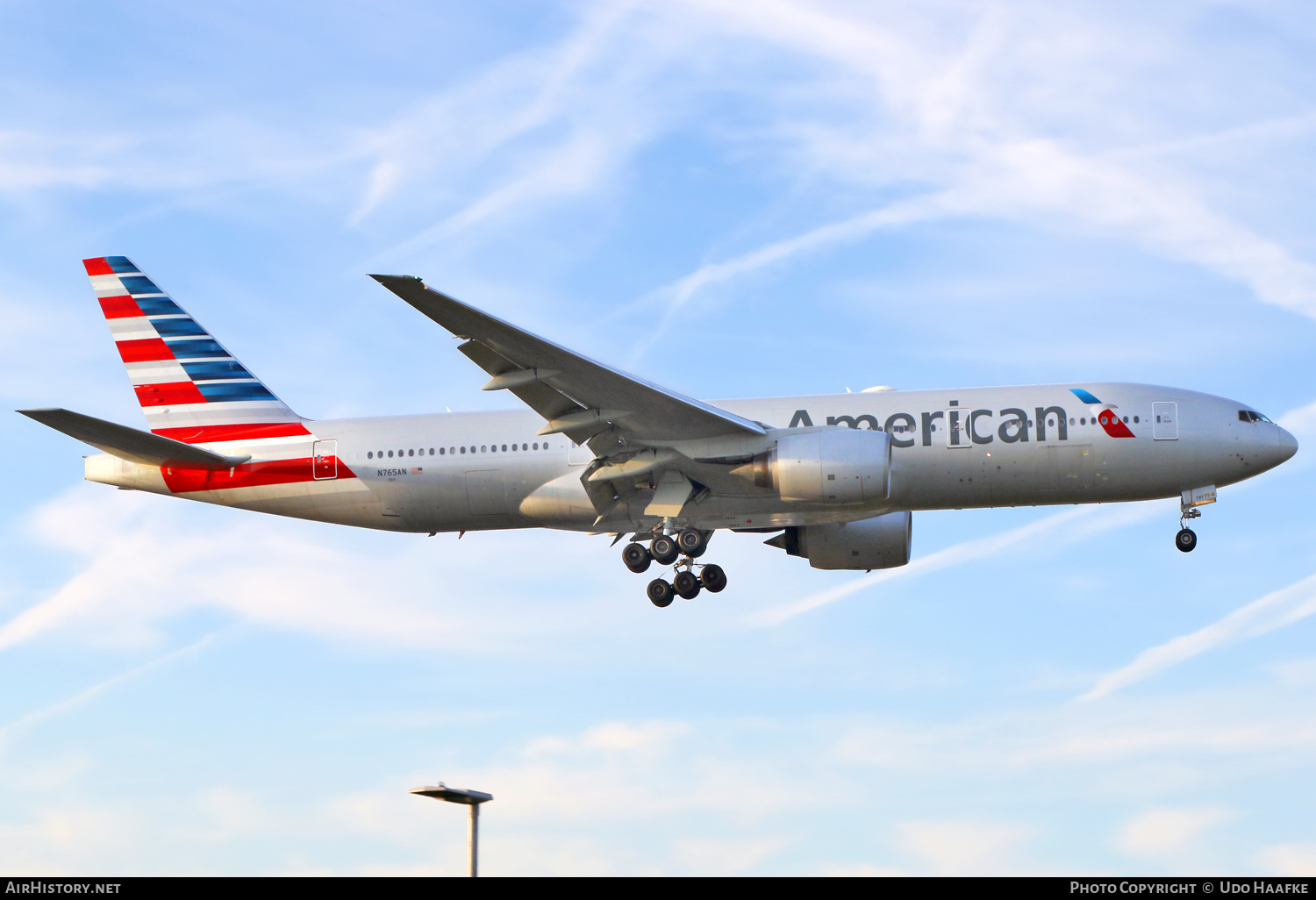 Aircraft Photo of N765AN | Boeing 777-223/ER | American Airlines | AirHistory.net #713229