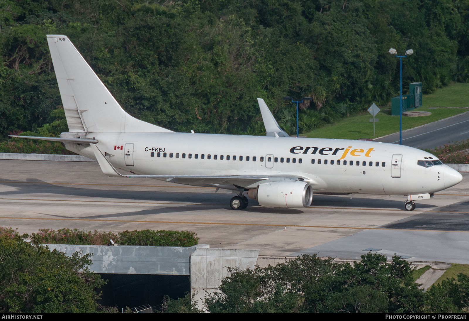 Aircraft Photo of C-FKEJ | Boeing 737-73A | Enerjet | AirHistory.net #713254