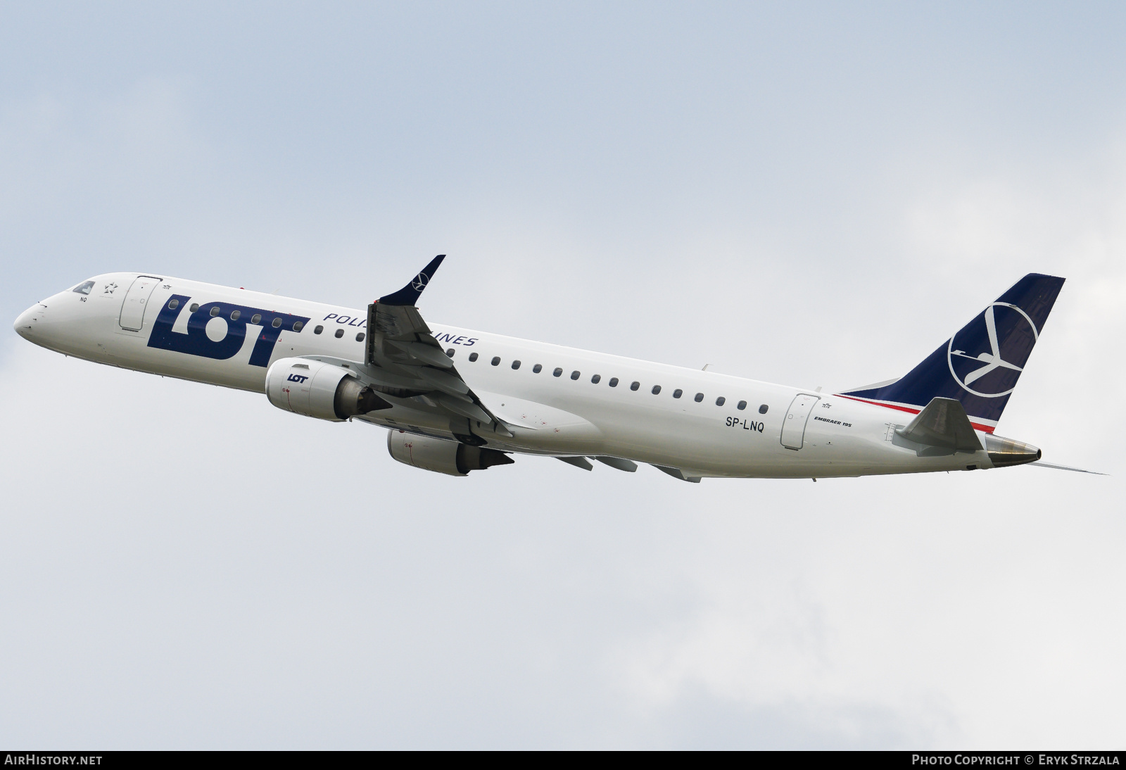 Aircraft Photo of SP-LNQ | Embraer 195AR (ERJ-190-200IGW) | LOT Polish Airlines - Polskie Linie Lotnicze | AirHistory.net #713327