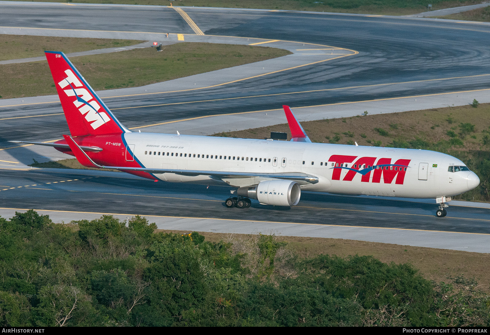 Aircraft Photo of PT-MSW | Boeing 767-316/ER | TAM Linhas Aéreas | AirHistory.net #713418