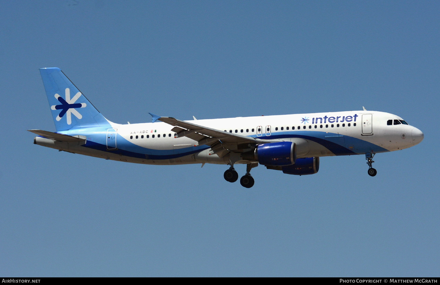 Aircraft Photo of XA-ABC | Airbus A320-214 | Interjet | AirHistory.net #713438
