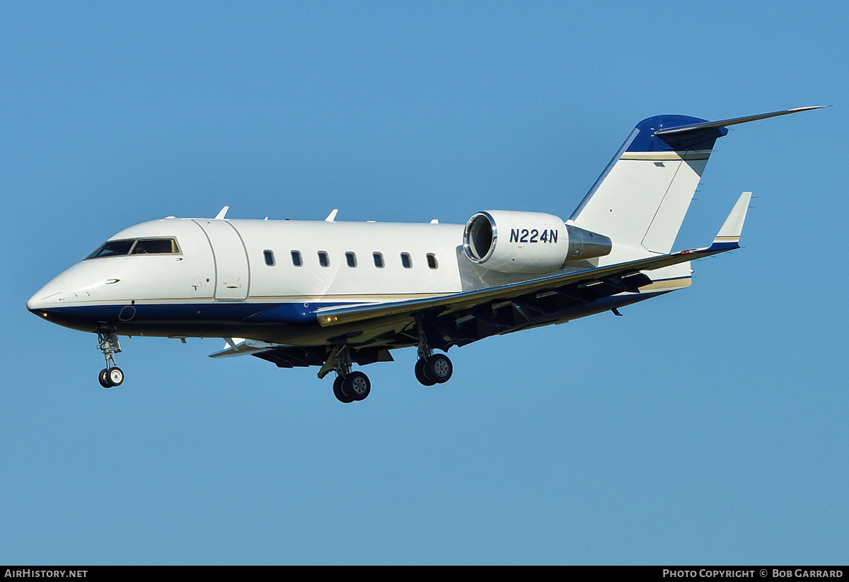 Aircraft Photo of N224N | Bombardier Challenger 604 (CL-600-2B16) | AirHistory.net #713445