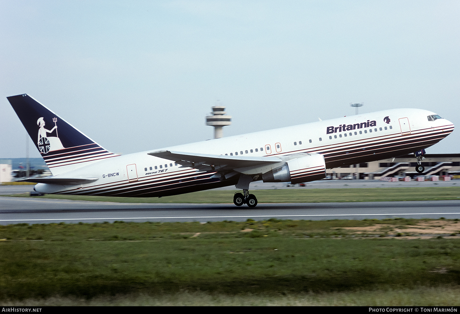 Aircraft Photo of G-BNCW | Boeing 767-204 | Britannia Airways | AirHistory.net #713675