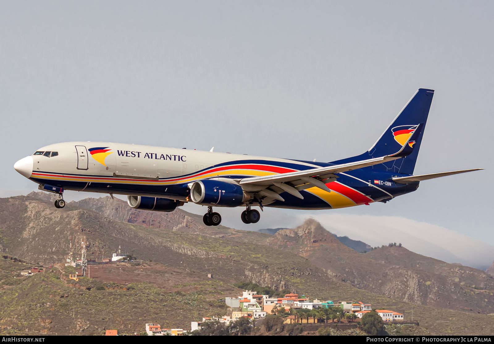 Aircraft Photo of EC-OBN | Boeing 737-83N(BCF) | West Atlantic Cargo Airlines | AirHistory.net #713681