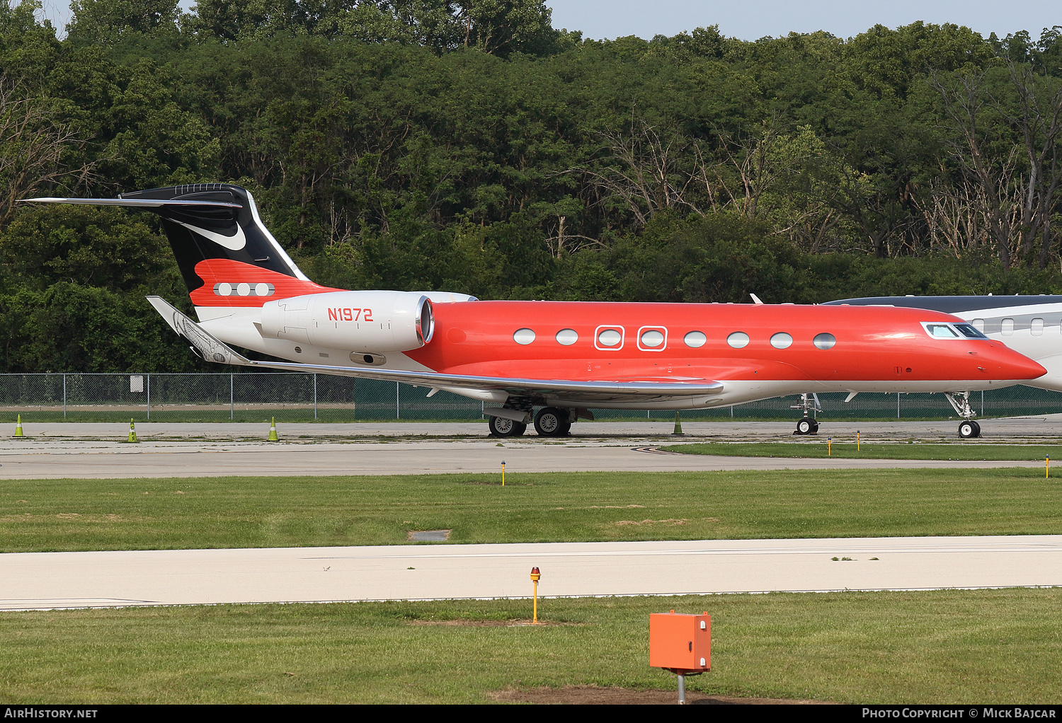 Aircraft Photo of N1972 | Gulfstream Aerospace G650ER (G-VI) | Nike | AirHistory.net #713756