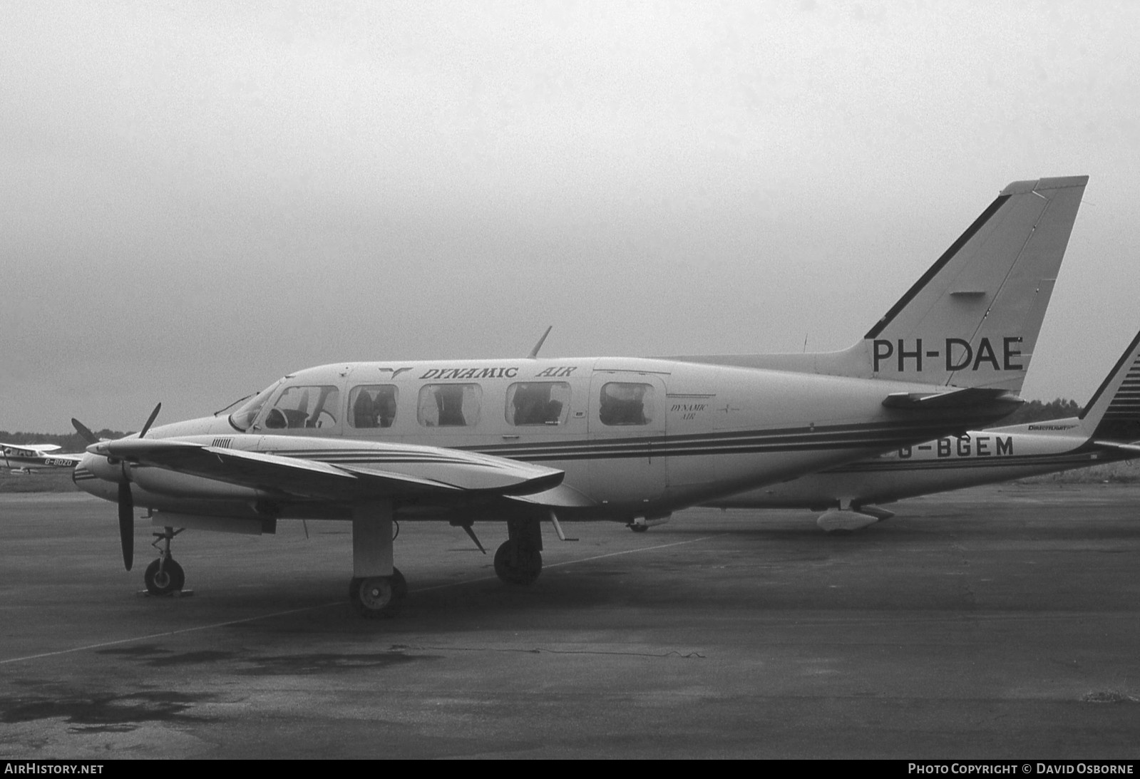 Aircraft Photo of PH-DAE | Piper PA-31-350 Navajo Chieftain | Dynamic Air | AirHistory.net #713792