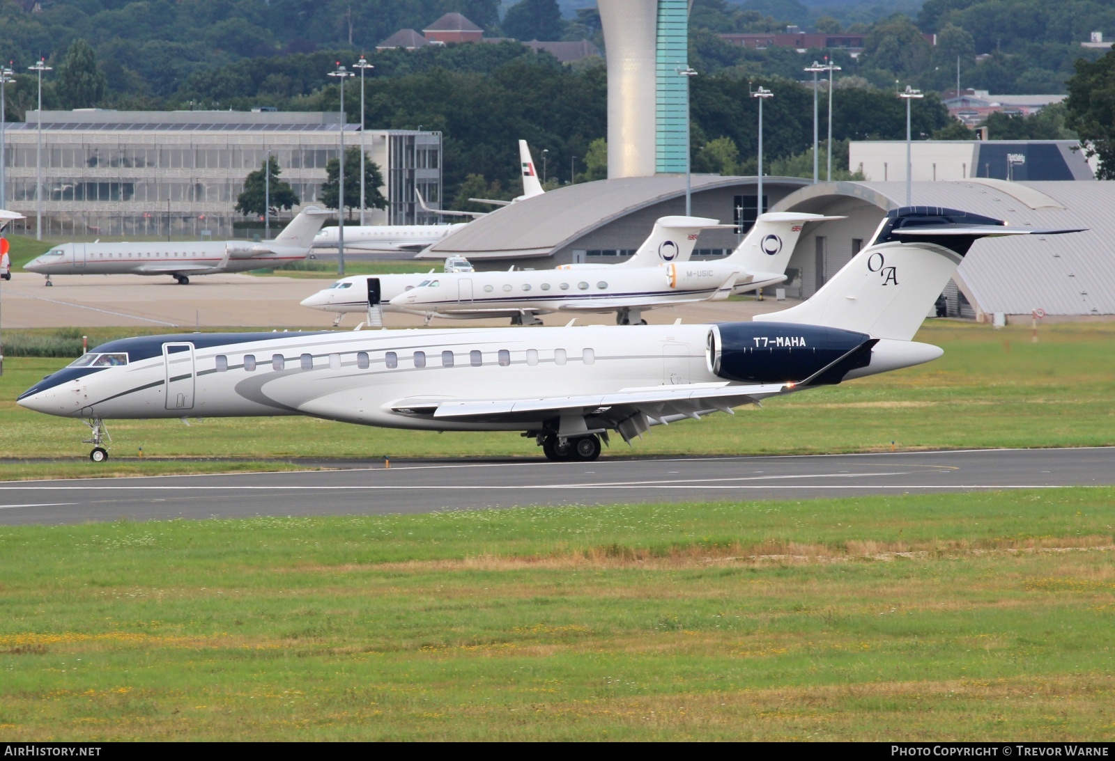 Aircraft Photo of T7-MAHA | Bombardier Global 7500 (BD-700-2A12) | AirHistory.net #713859
