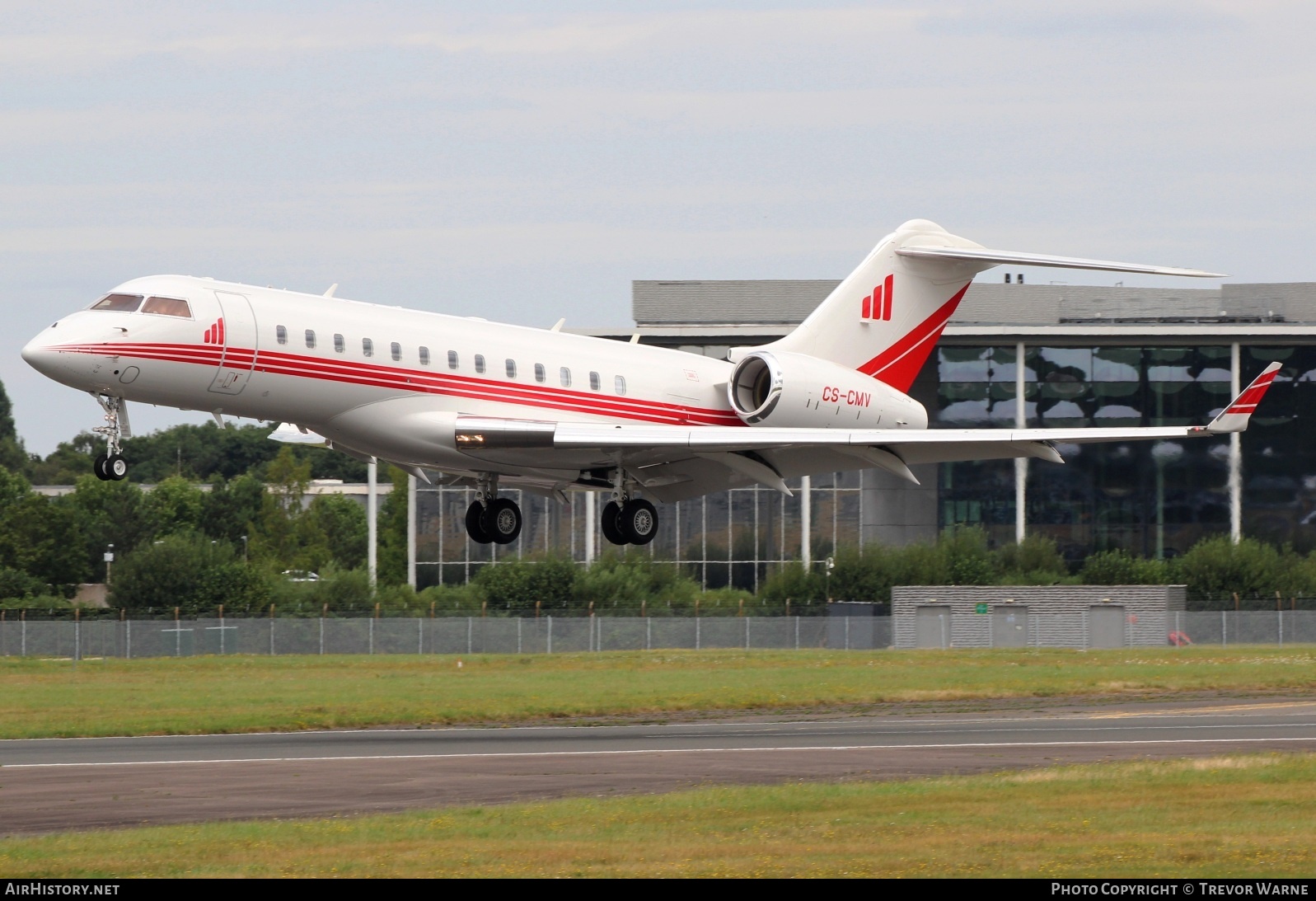 Aircraft Photo of CS-CMV | Bombardier Global 6500 (BD-700-1A10) | AirHistory.net #713867