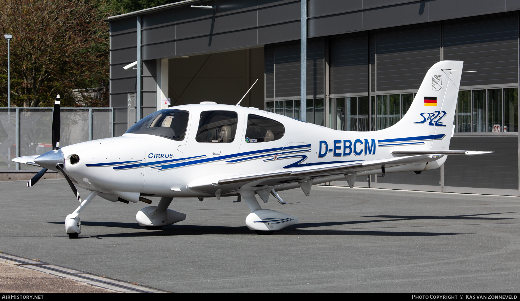 Aircraft Photo of D-EBCM | Cirrus SR-22 G1 | AirHistory.net #713898