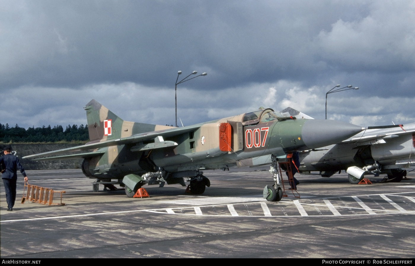 Aircraft Photo of 007 | Mikoyan-Gurevich MiG-23MF | Poland - Air Force | AirHistory.net #713918