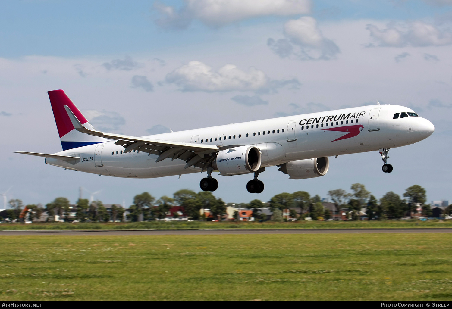 Aircraft Photo of UK32130 | Airbus A321-251N | Centrum Air | AirHistory.net #714093