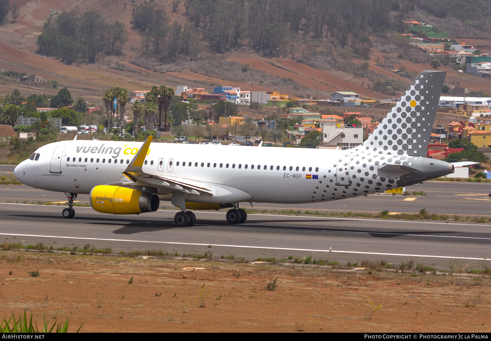 Aircraft Photo of EC-MXP | Airbus A320-232 | Vueling Airlines | AirHistory.net #714313
