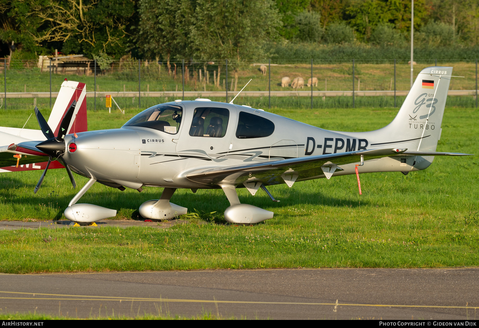 Aircraft Photo of D-EPMR | Cirrus SR-22 G3-GTS Turbo | AirHistory.net #714519