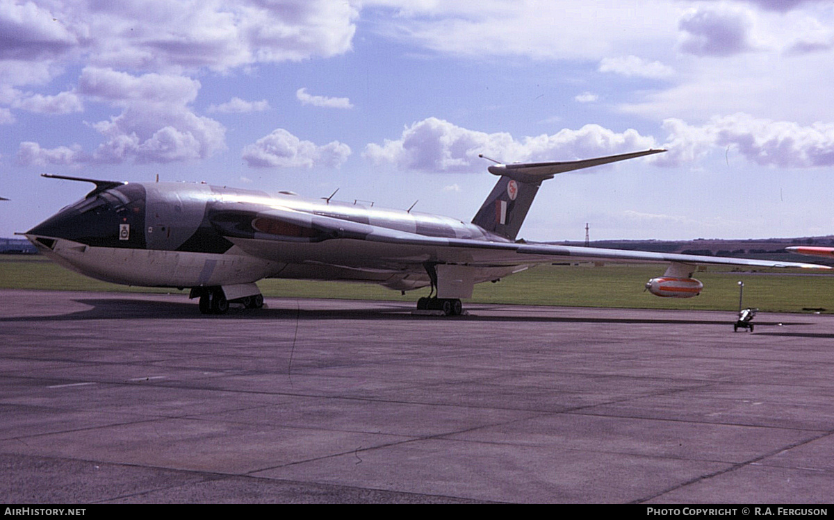 Aircraft Photo of XH616 | Handley Page HP-80 Victor K1A | UK - Air Force | AirHistory.net #714528