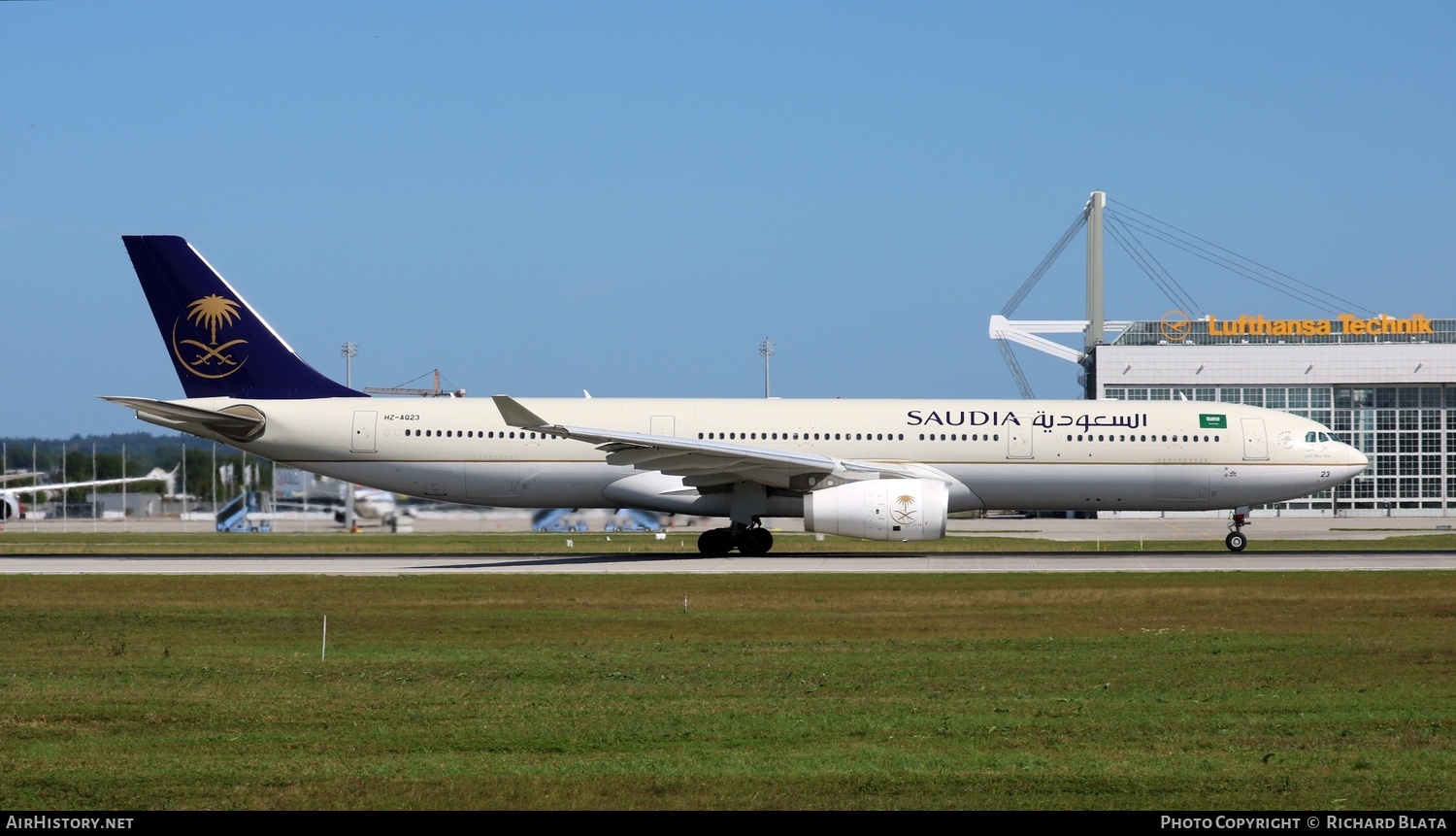 Aircraft Photo of HZ-AQ23 | Airbus A330-343E | Saudia - Saudi Arabian Airlines | AirHistory.net #714652