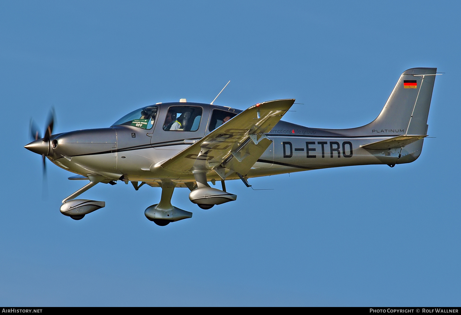Aircraft Photo of D-ETRO | Cirrus SR-22T G6-GTS Platinum | AirHistory.net #714657