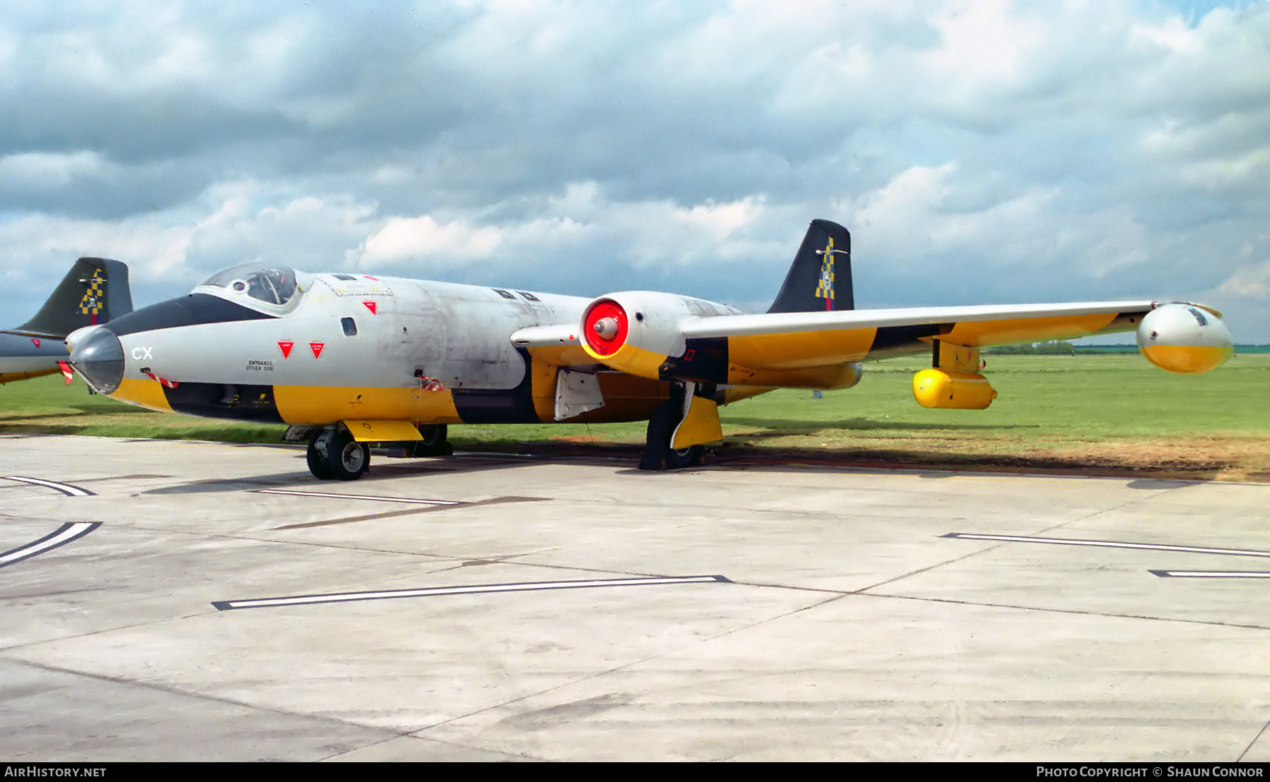 Aircraft Photo of WJ636 | English Electric Canberra TT18 | UK - Air Force | AirHistory.net #714671