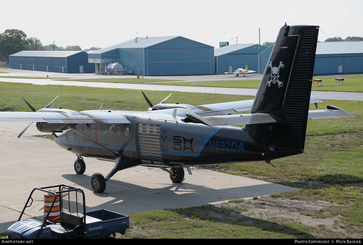 Aircraft Photo of N692DA | De Havilland Canada DHC-6-200 Twin Otter | Skydive Midwest | AirHistory.net #714815