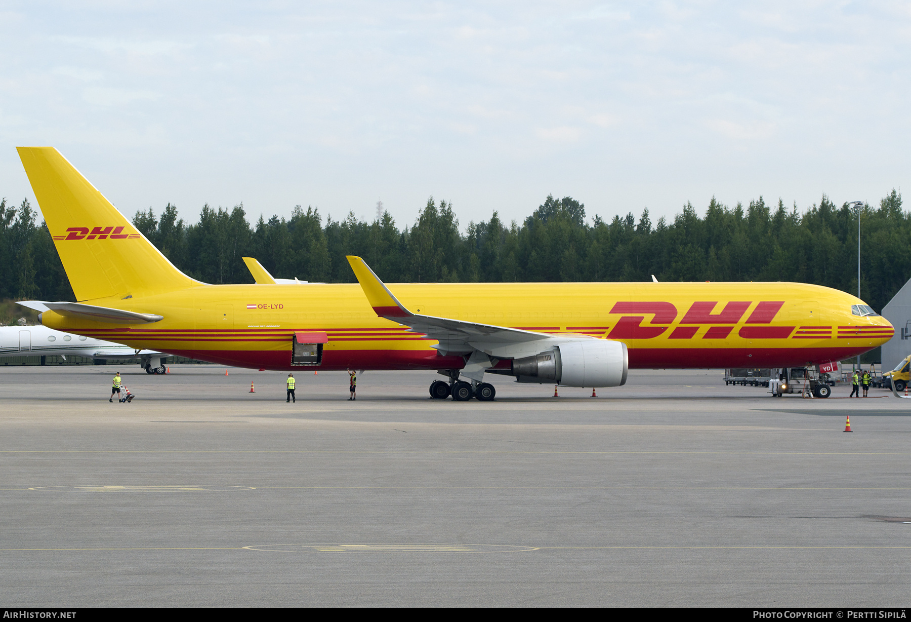 Aircraft Photo of OE-LYD | Boeing 767-304/ER(BDSF) | DHL International | AirHistory.net #714838