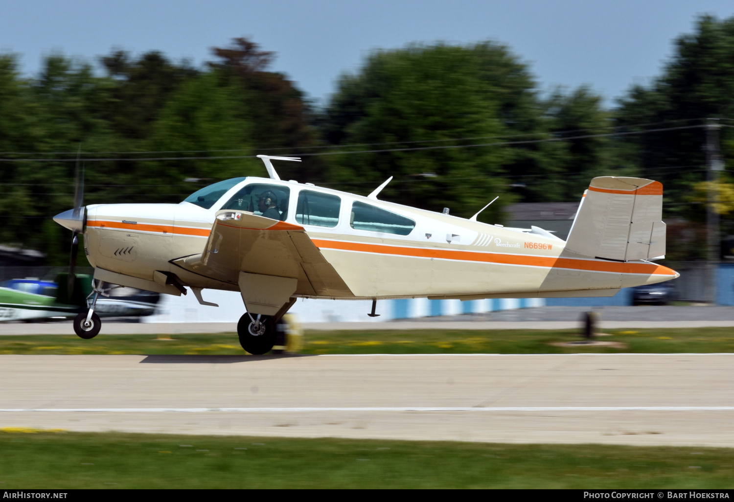 Aircraft Photo of N6696W | Beech V35B Bonanza | AirHistory.net #714844