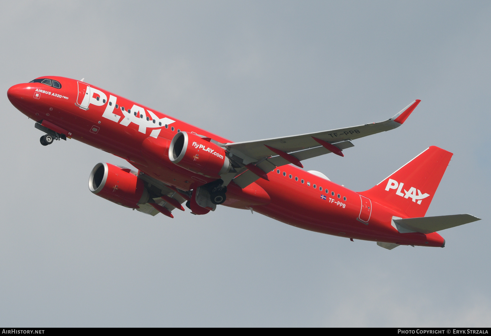 Aircraft Photo of TF-PPB | Airbus A320-251N | Play | AirHistory.net #714878