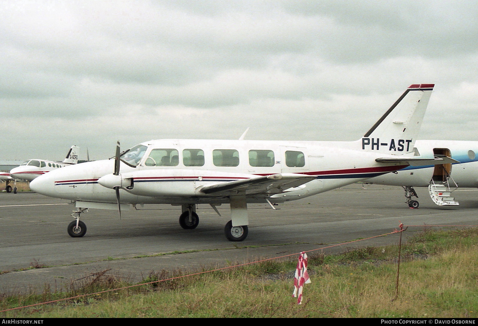 Aircraft Photo of PH-AST | Piper PA-31-350 Navajo Chieftain | AirHistory.net #714904