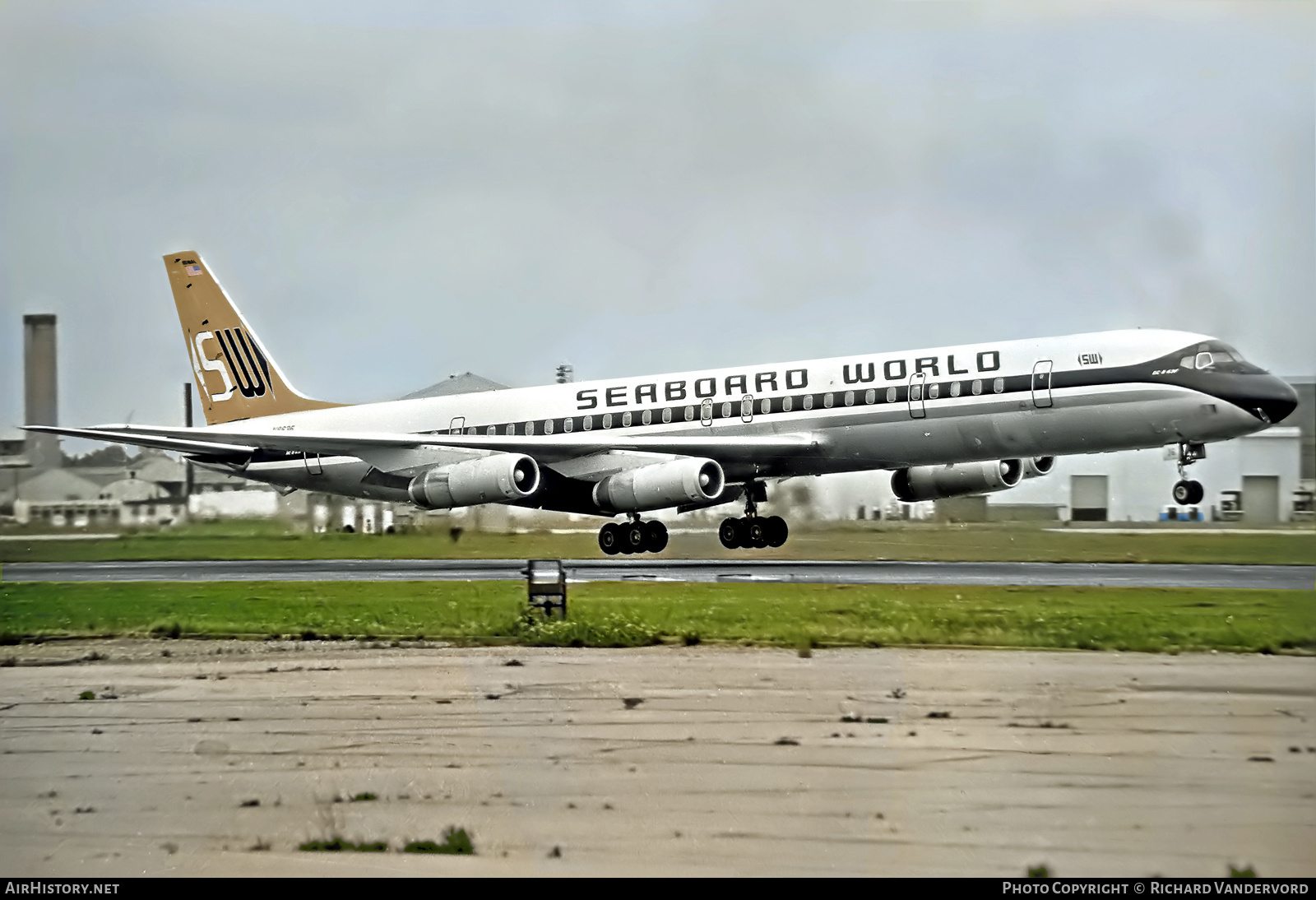 Aircraft Photo of N8636 | McDonnell Douglas DC-8-63CF | Seaboard World Airlines | AirHistory.net #714971