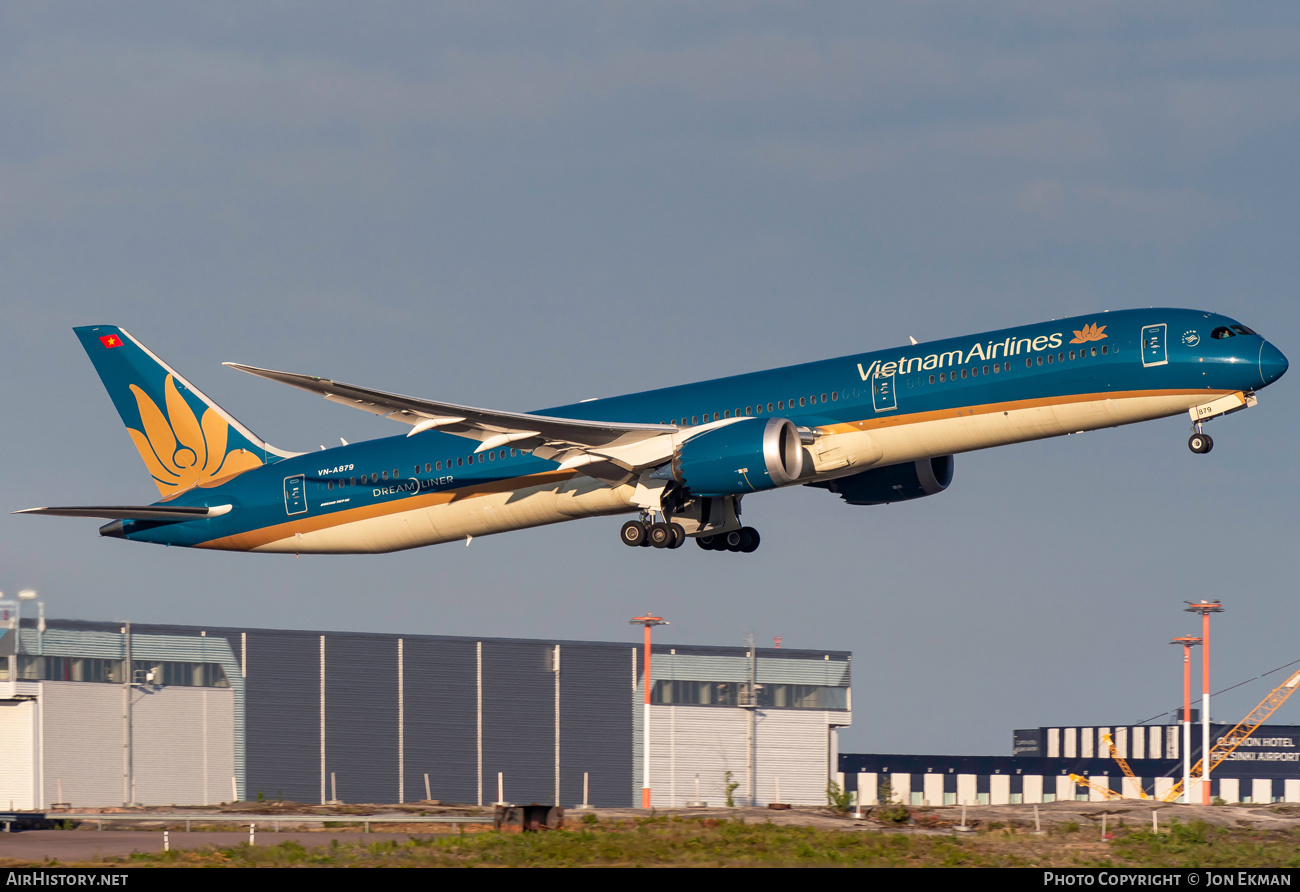 Aircraft Photo of VN-A879 | Boeing 787-10 Dreamliner | Vietnam Airlines | AirHistory.net #715092